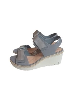 NWT Clarks Artisan Palm Shine Grey Leather Women's Sandal Size: 9.5